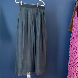 Elegant Gray Women's Skirt